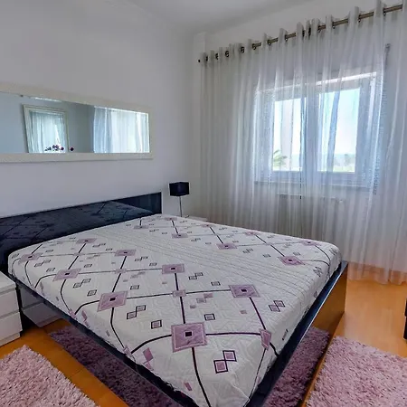 7 Saias * נאזרה